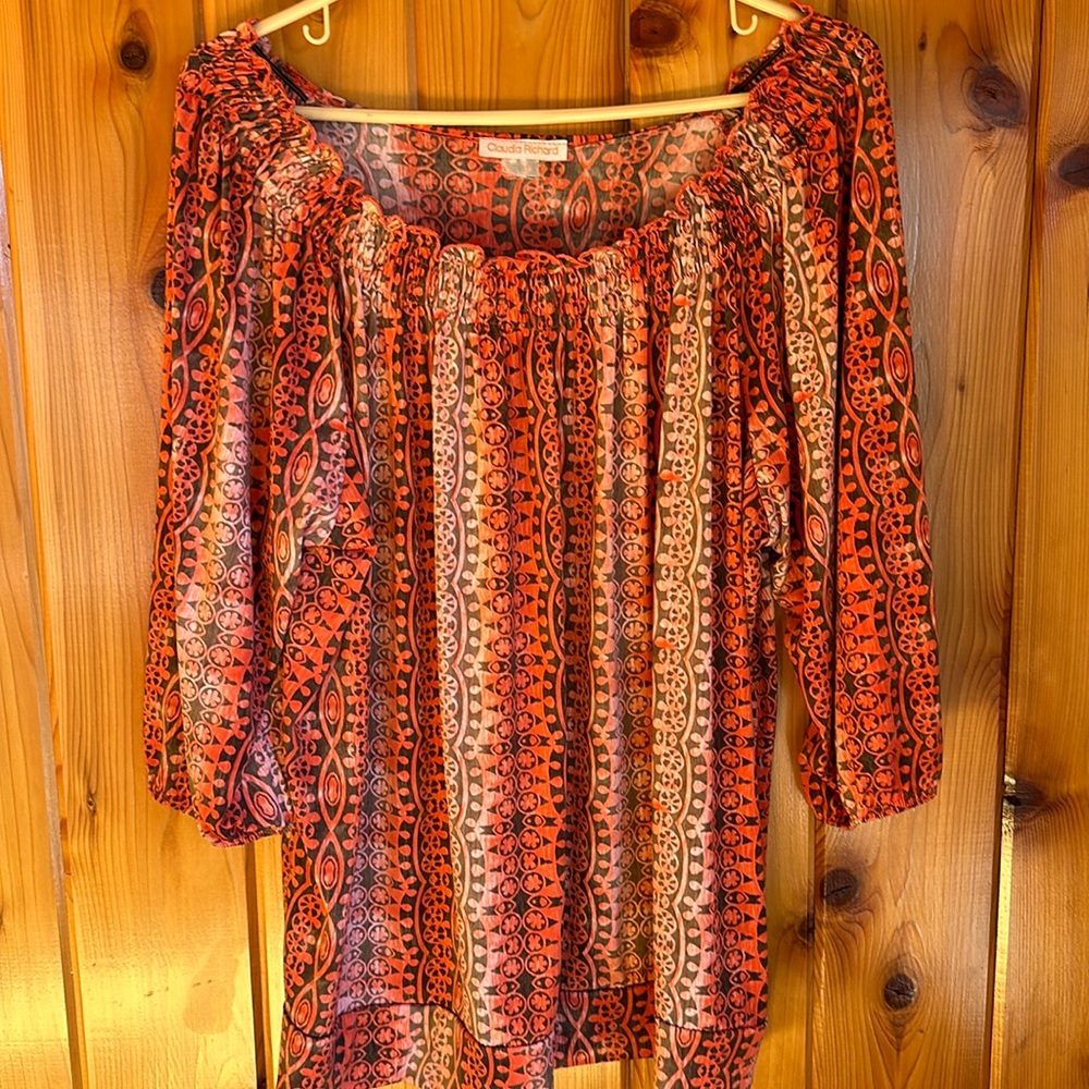 A rusty blouse